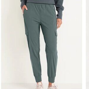 Old Navy High-Waisted SleekTech Cargo Joggers in Dark Ivy